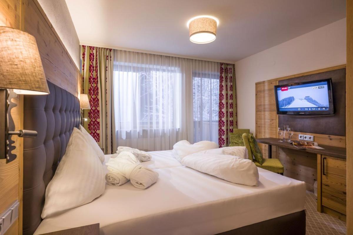 Alpen Glueck Hotel Kirchberger Hof Кірхберг Екстер'єр фото